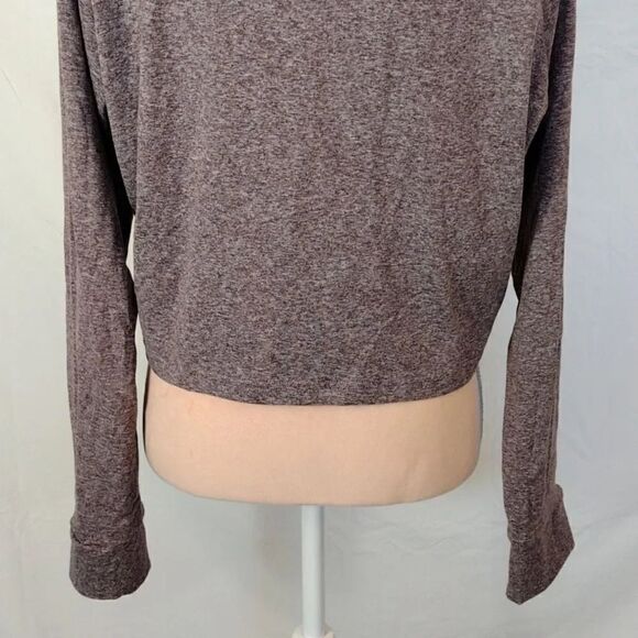 Tag Purple Inspire Long Sleeve Athletic Top with Thumb Holes Large NWOT - Picture 15 of 15